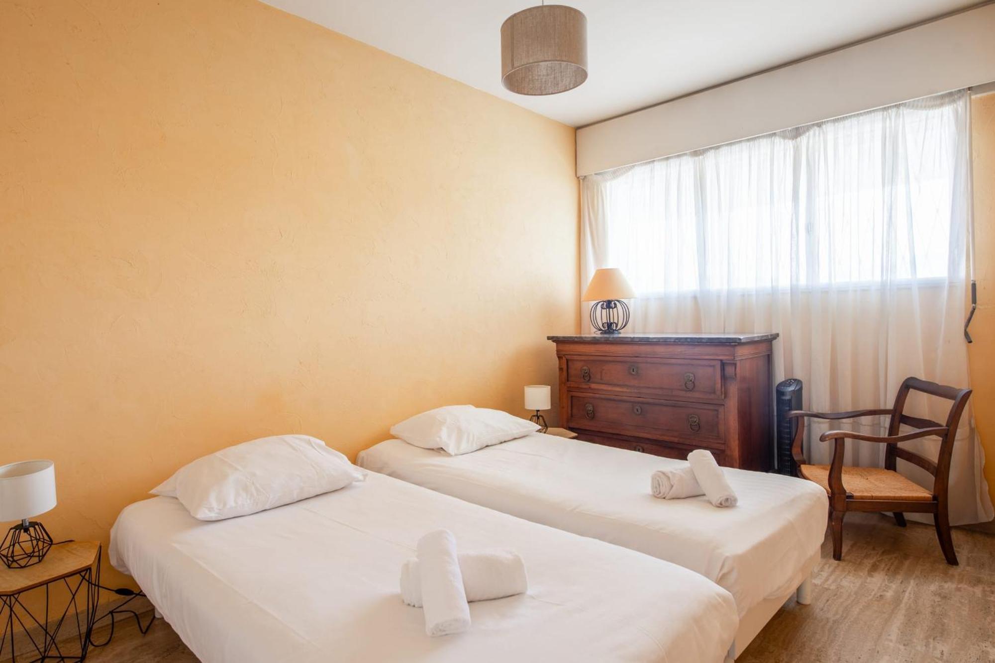 Le Balcon Sur La Baie - Welkeys Apartment Cagnes-sur-Mer Bagian luar foto